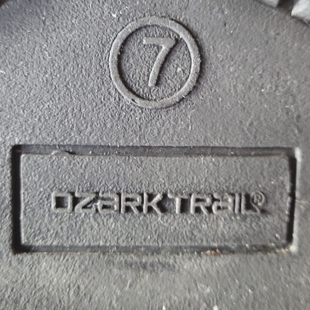 Ozark Trail boots - Picture 3 of 5